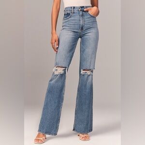 Abercrombie & Fitch The 90s Relaxed Jean Ultra High Rise